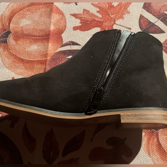 Cat & Jack Black Kids Dress Shoes - Picture 4 of 4